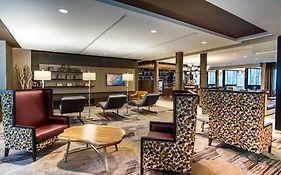 Courtyard By Marriott Lenox Berkshires